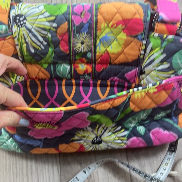 Like new Vera Bradley floral grey double strap shoulder bag - Picture 14 of 14